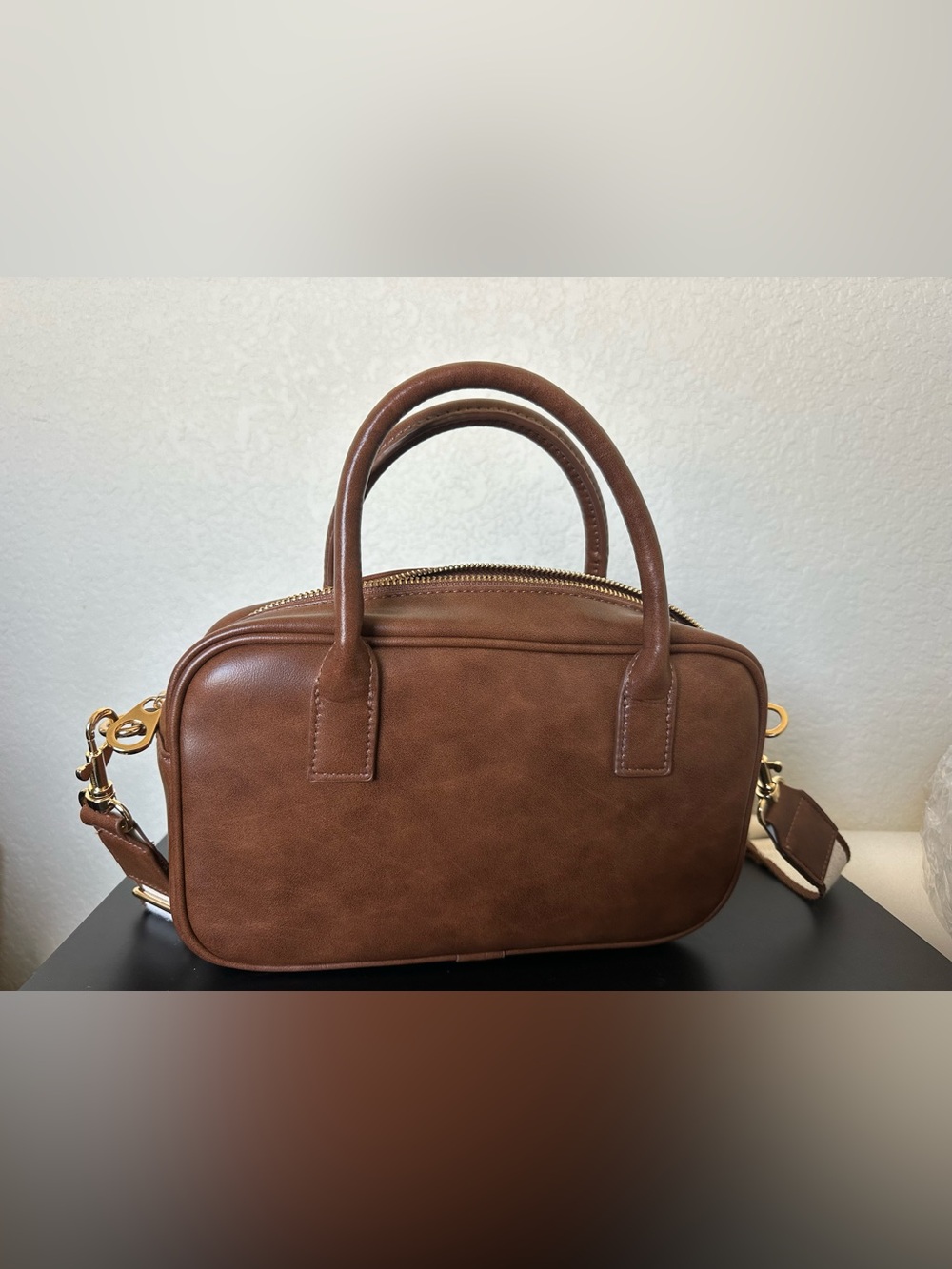Universal Thread Classic Brown Leather Satchel Handbag small